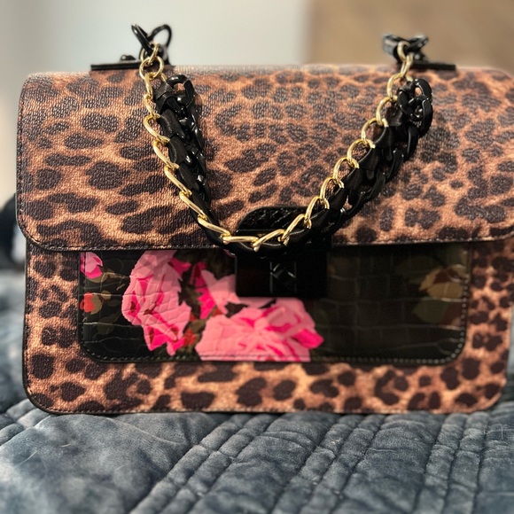 Betsey Johnson purse - Picture 3 of 3